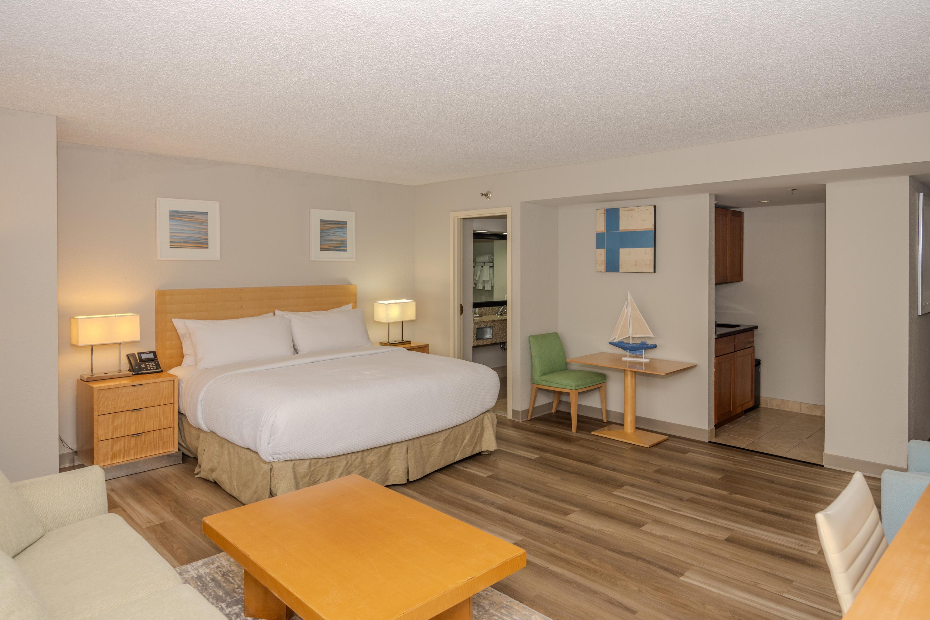 Solomons Inn Resort + Marina Exterior photo